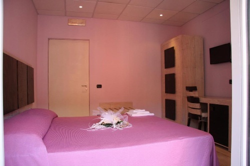 Central Hotel image 12