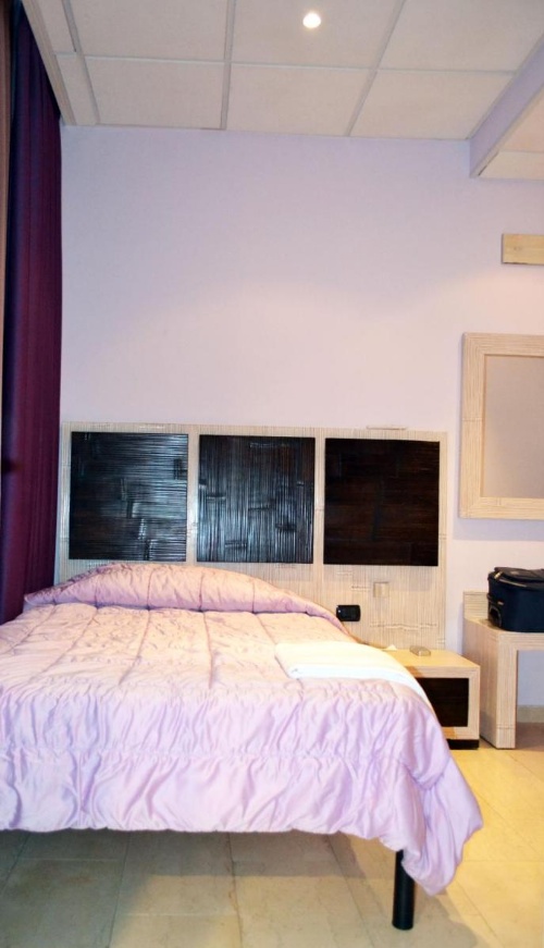 Central Hotel image 14