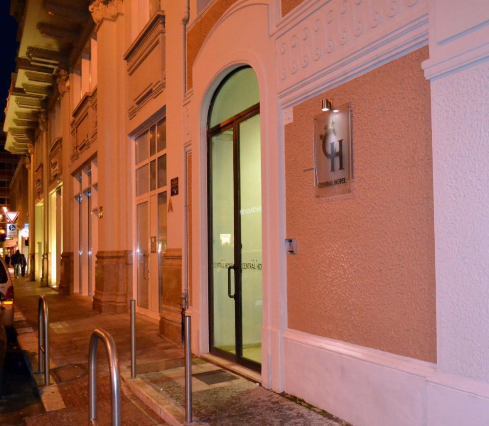 Central Hotel Image 17