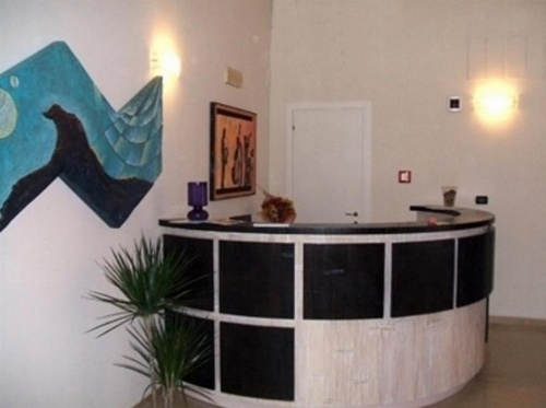 Central Hotel image 2